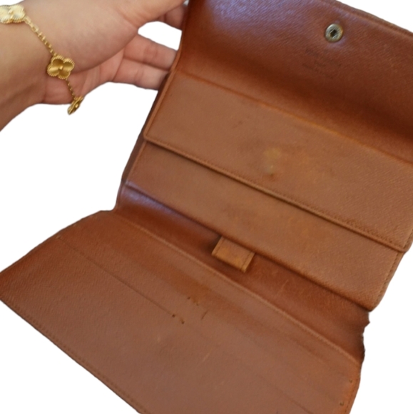 ✨️LOUIS VUITTON MONOGRAM PORTE TRÉSOR INTERNATIONAL WALLET - Picture 2 of 11